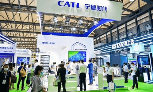 何小鵬余承東拉響警報(bào) 停工風(fēng)險(xiǎn)成2022汽車工業(yè)最大考驗(yàn)，信息電子技術(shù)服務(wù)成關(guān)鍵變量